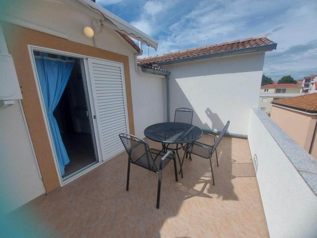 Apartments With A Parking Space Pakostane, Biograd - 22375 Esterno foto