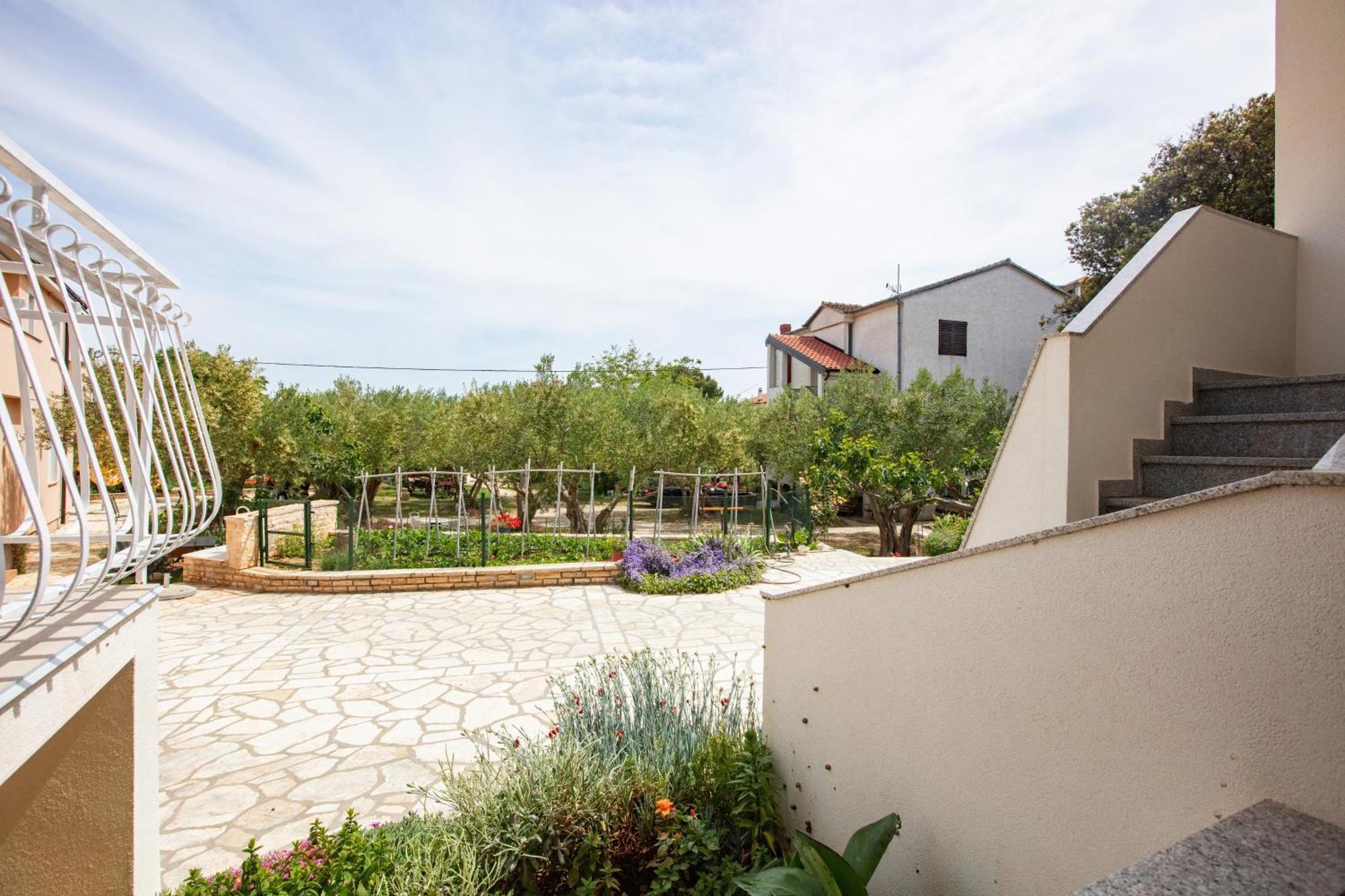 Apartments With A Parking Space Pakostane, Biograd - 22375 Esterno foto